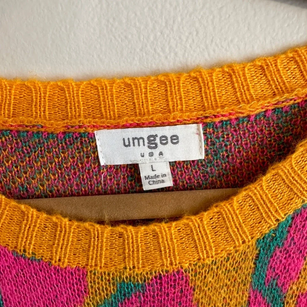 Umgee bright leopard print sweater L - Picture 2 of 5